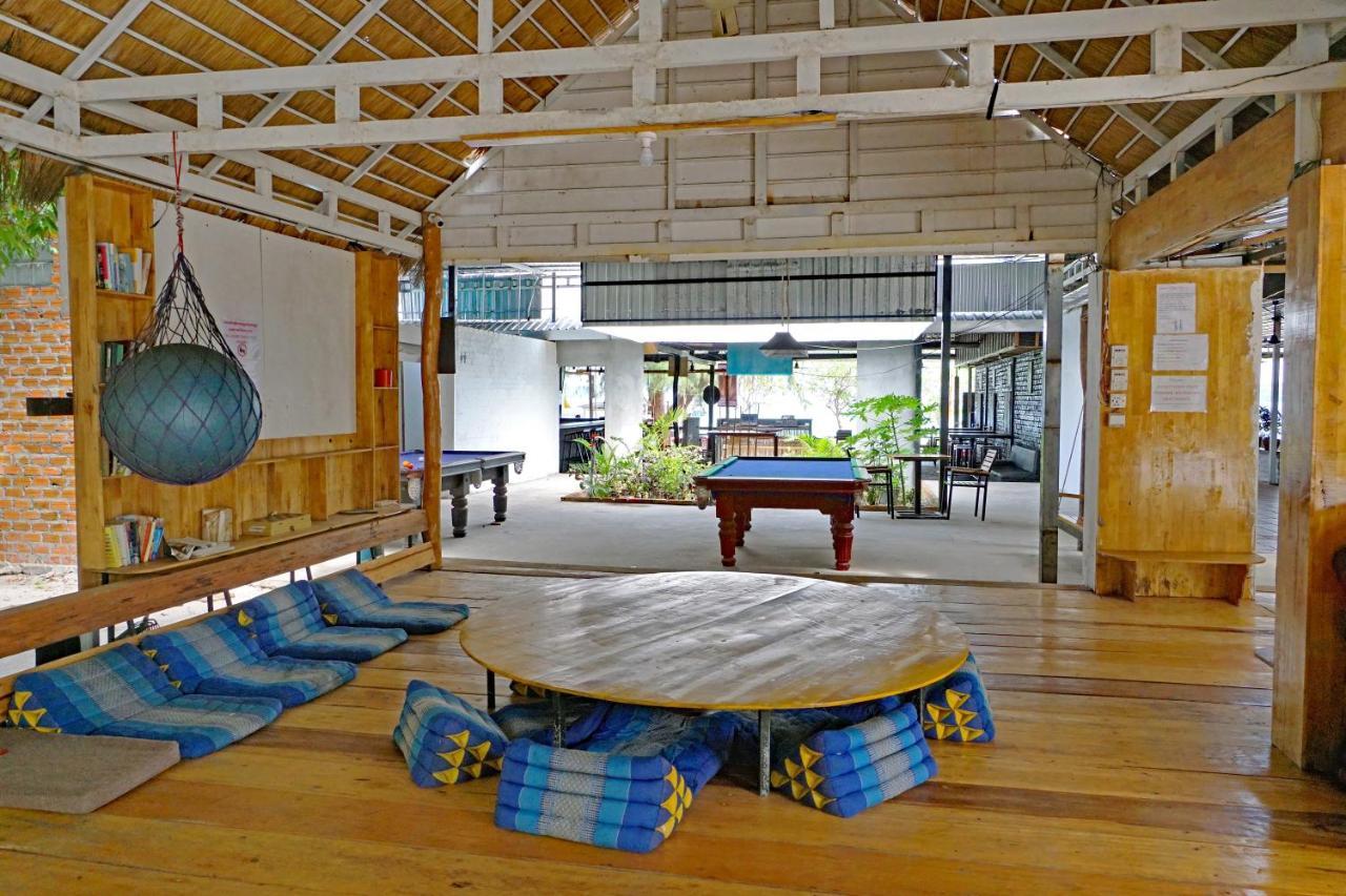 Onederz Koh Rong Sanloem Hostel Bagian luar foto